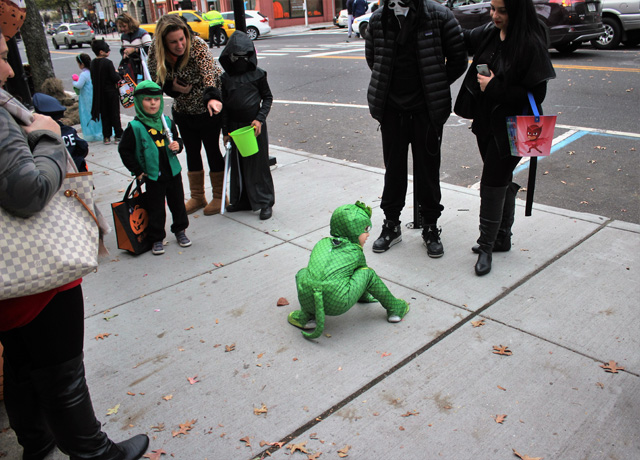 Chris Meza of Flushing, Queens, wowed the crowd with his gecko routine. He is also related to the owners of Mazi restaurant.    