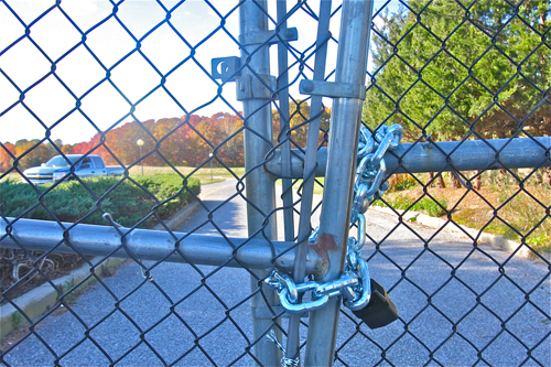 BARBARAELLEN KOCH PHOTO | Calverton Links on Edwards Avenue closed abruptly for the season on Oct. 31.