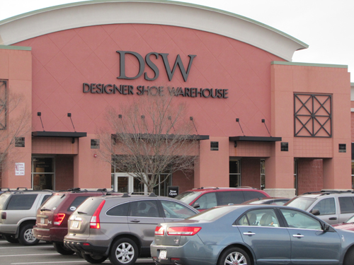 Designer Shoe Warehouse DSW Riverhead