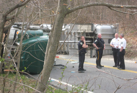 IMG_1356 MICHAEL WHITE PHOTO | Riverhead Police investigate the scene of a two vehicle crash on Sound Avenue in Calverton Wednesday.