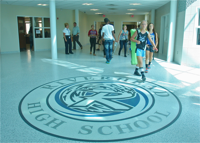 Freshmen congregate in the main lobby Friday afternoon after orientation.