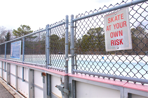 Riverhead Ice Rink Ice skating rink may reopen at noon today - Riverhead News Review Archives