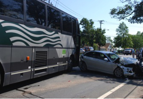 Driver drops drink in Hamptons crash Jitney, Hamptons, Southampton Police, Water Mill, Montauk Highway crash