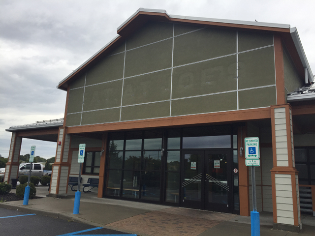 Joe's Crab Shack in Riverhead