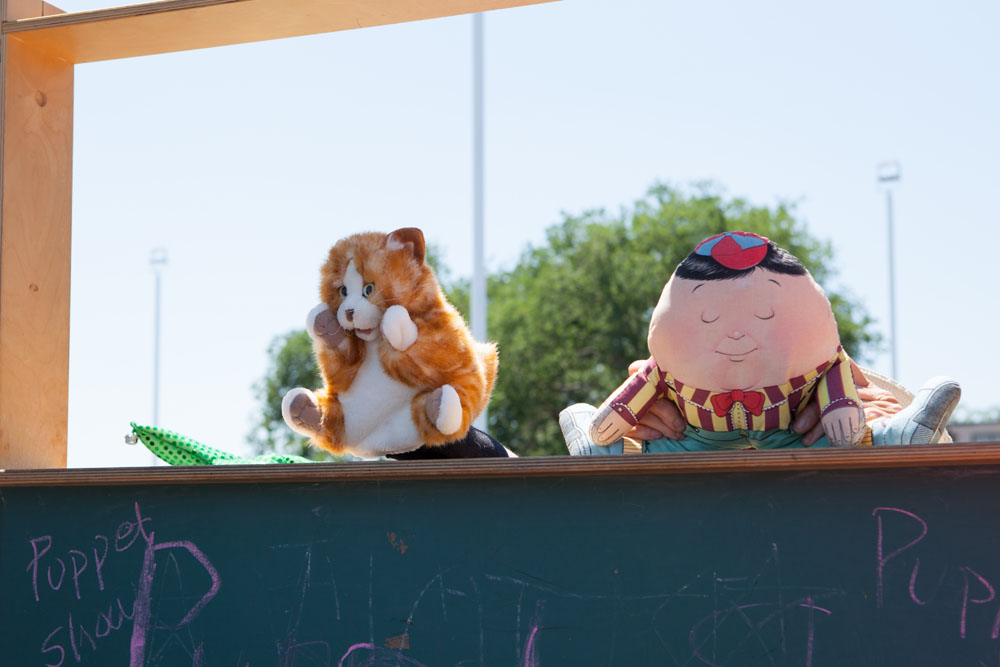 Puppet show. (Credit: Katharine Schroeder)