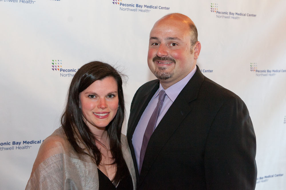 Stephanie and Ike Israel arrive. (Credit: Katharine Schroeder)