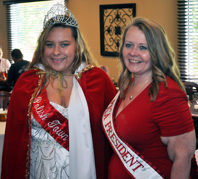 Anna Sadowski with Polish Town Civic Association president Joyce Smith. (Credit: Grant Parpan)