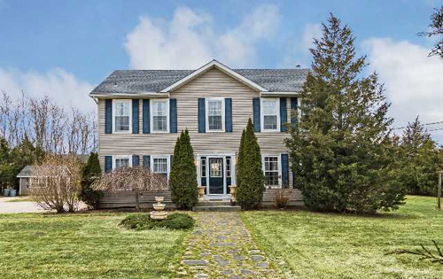 Real-Estate-listings-in-Jamesport-NY