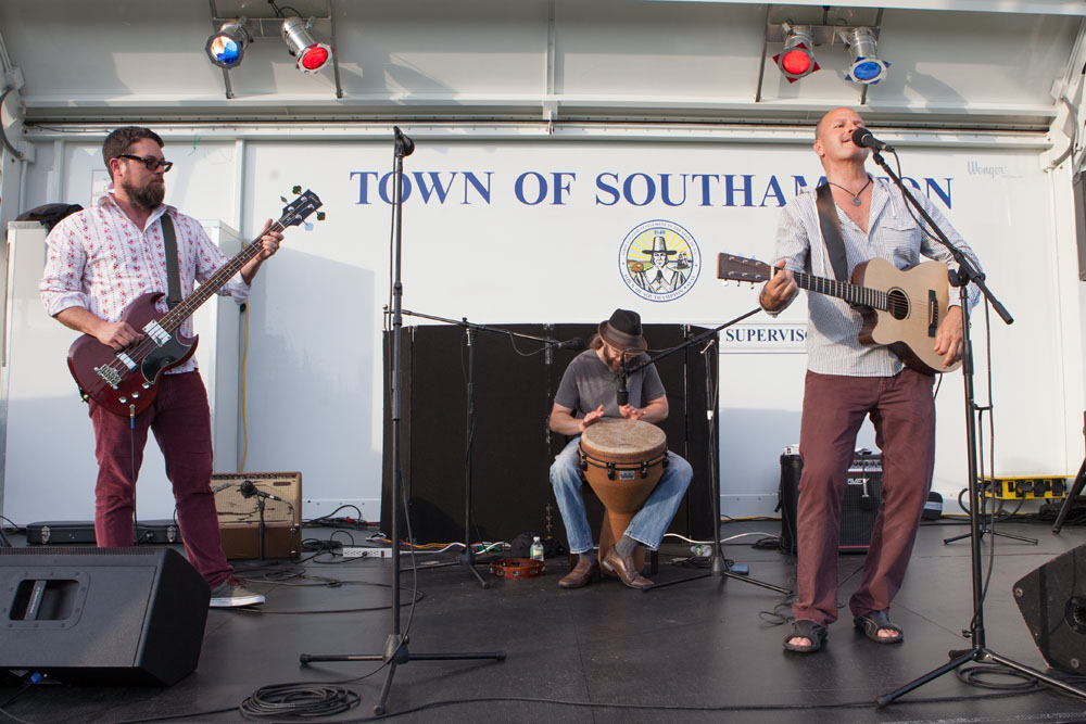 OM-men plays for the attendees. (Credit: Katharine Schroeder)