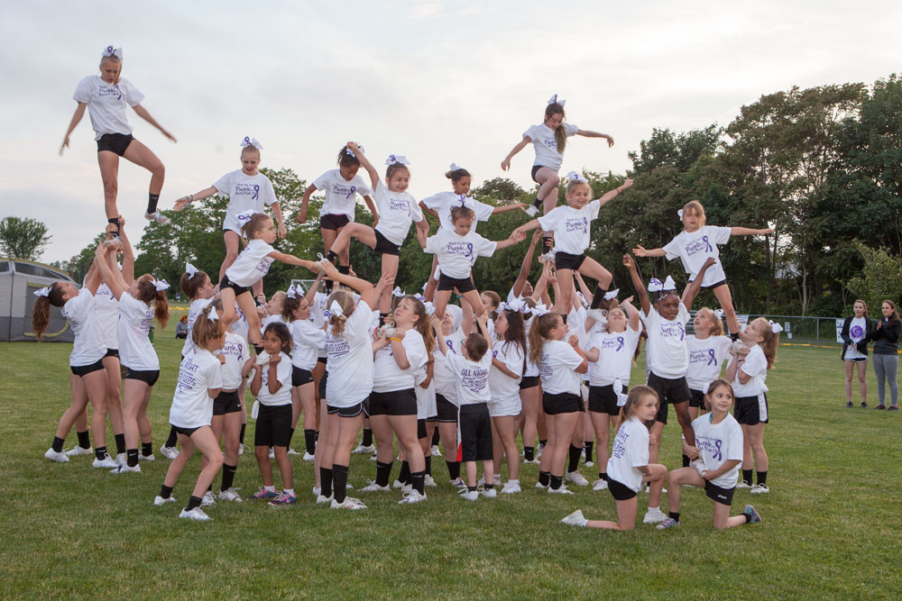 North Fork Cheer entertains the crowd. (Credit: Katharine Schroeder)