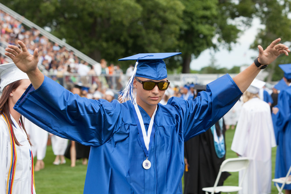 Riverhead_Grad_07