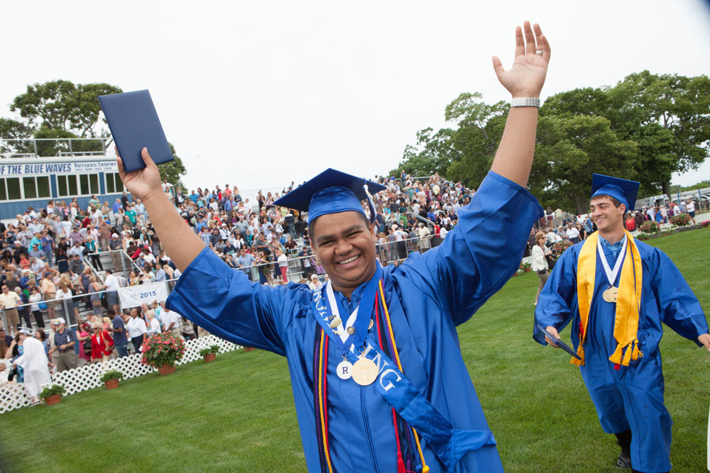 Riverhead_Grad_43