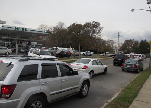 Sandy causes gas crisis on Long Island Sandy, Long Island, Gas Crisis