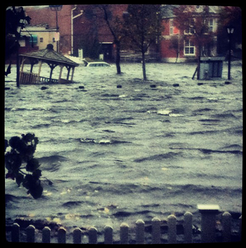 Riverhead, Sandy, Social Media