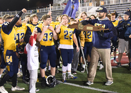 Shoreham-Wading River football 112716