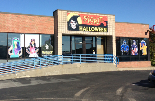Spirit Halloween in Riverhead robbed at gunpoint