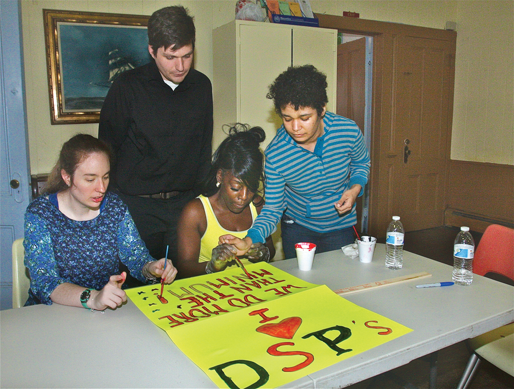 TR0317_Wage_BE_C.jpg