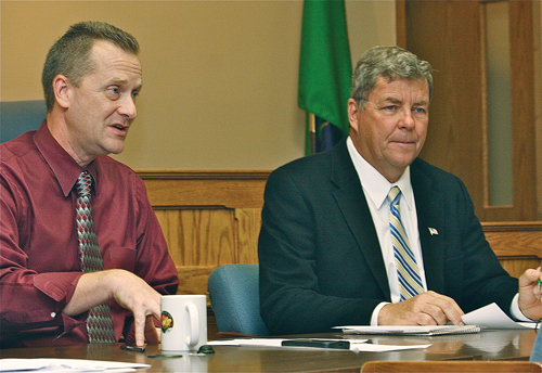 Supervisor Sean Walter and councilman George Gabrielsen at a recent town board work session. (Credit: Barbaraellen Koch)