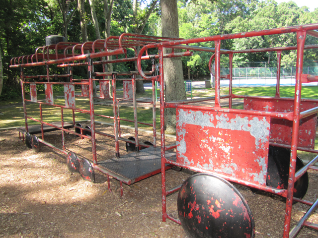 This piece received a fresh coat of paint, which can be seen in the top photo. (Credit: Tim Gannon)