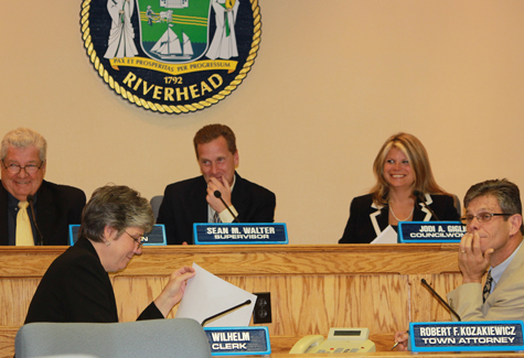 jg_2011_1004_Town_Board1