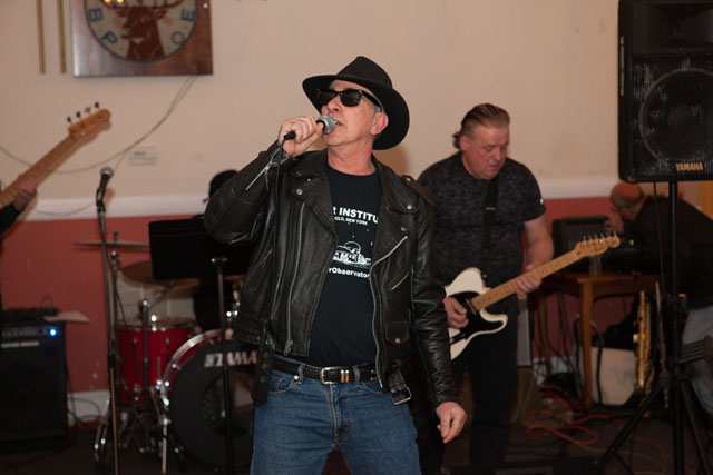 Joe Hampton & the Kingpins.