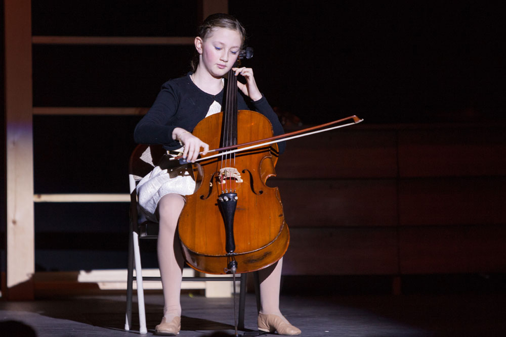 Fallon Spellman performs Bach's Cello Suite No. 1.
