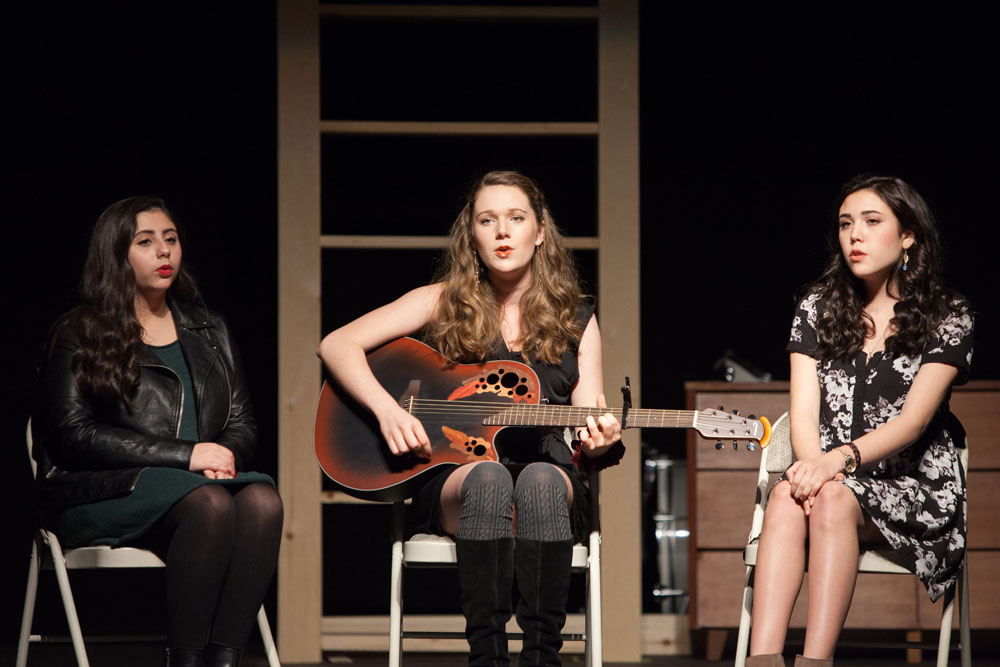 Alexa Palumbo, Nellie Spackman and Quinn Osmer sing 