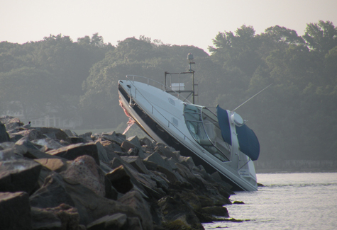 boat_rocks