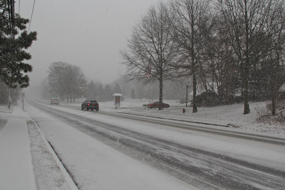 Snow could make for messy Tuesday morning commute - Riverhead News ...